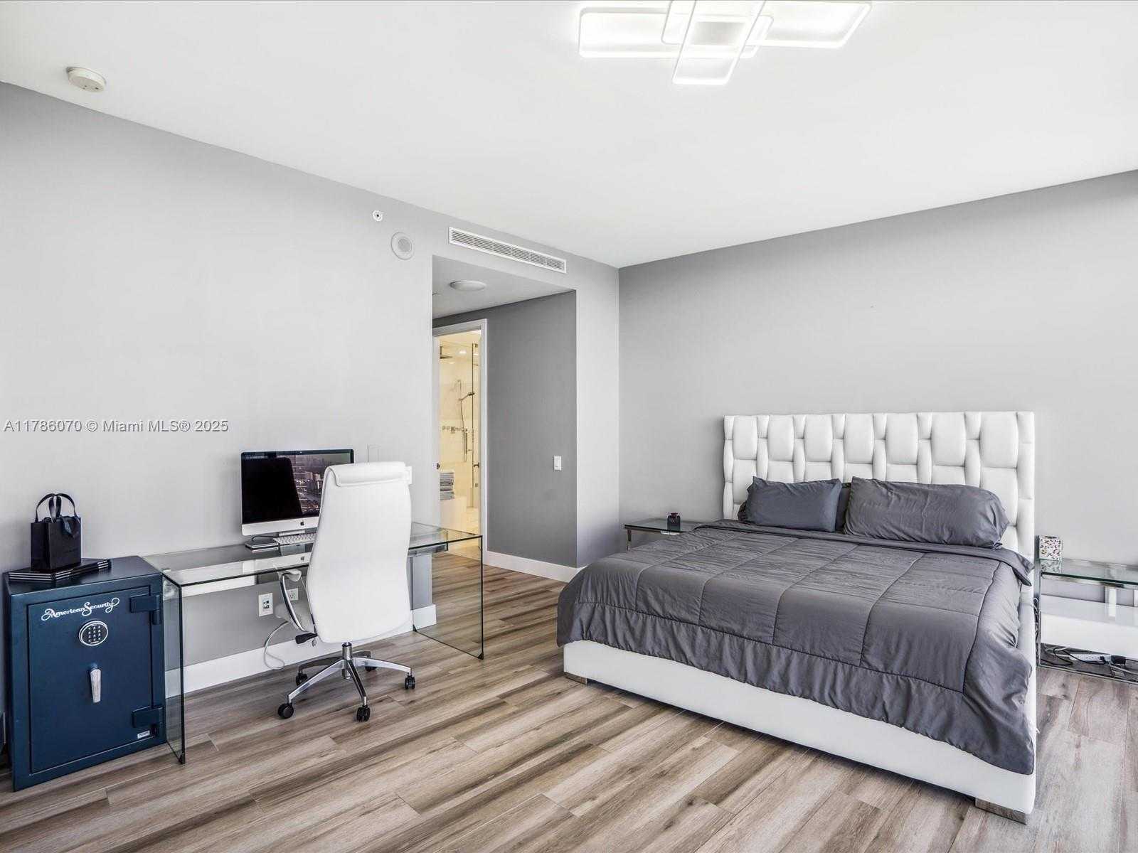 Small Image of 18555 COLLINS AVE #5505, Sunny Isles Beach Number 20