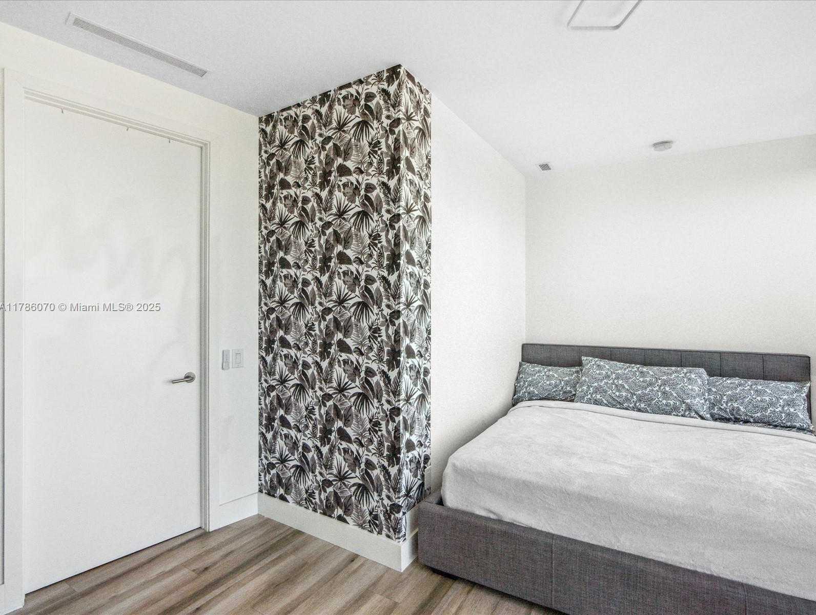 Small Image of 18555 COLLINS AVE #5505, Sunny Isles Beach Number 27