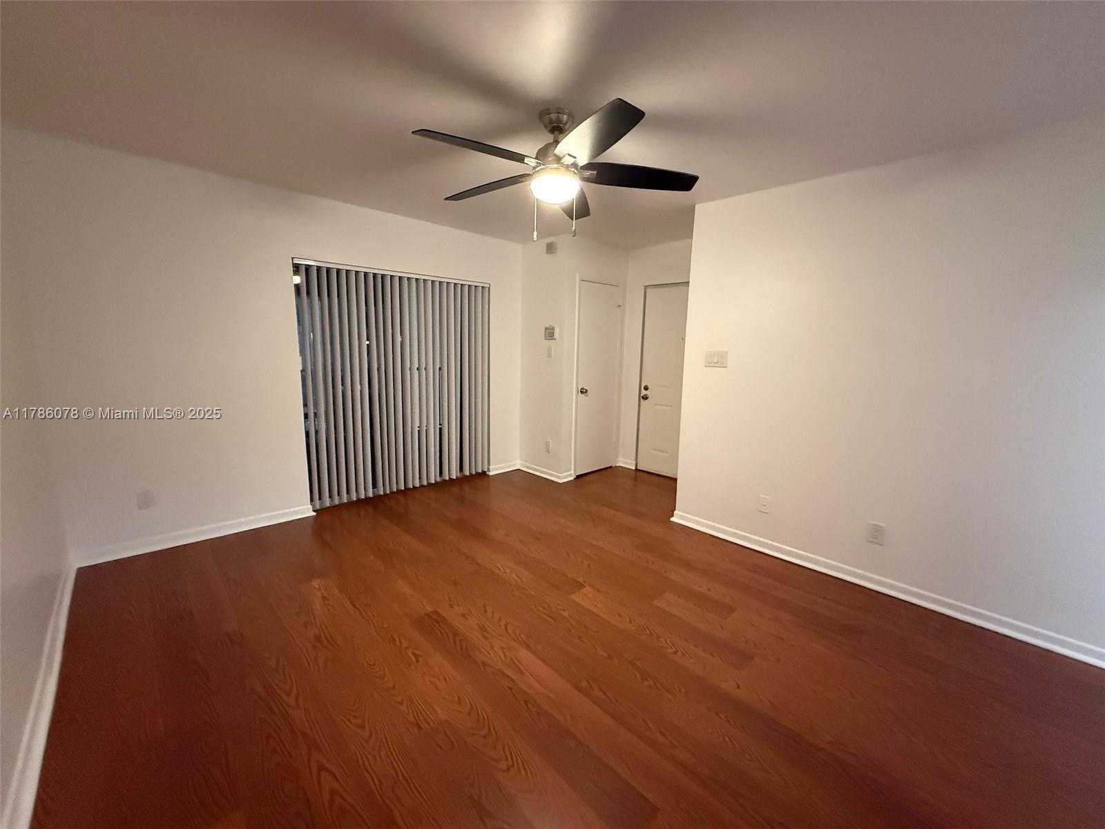 Small Image of 15290 SOUTH WEST 106TH LN #323, Miami Number 12
