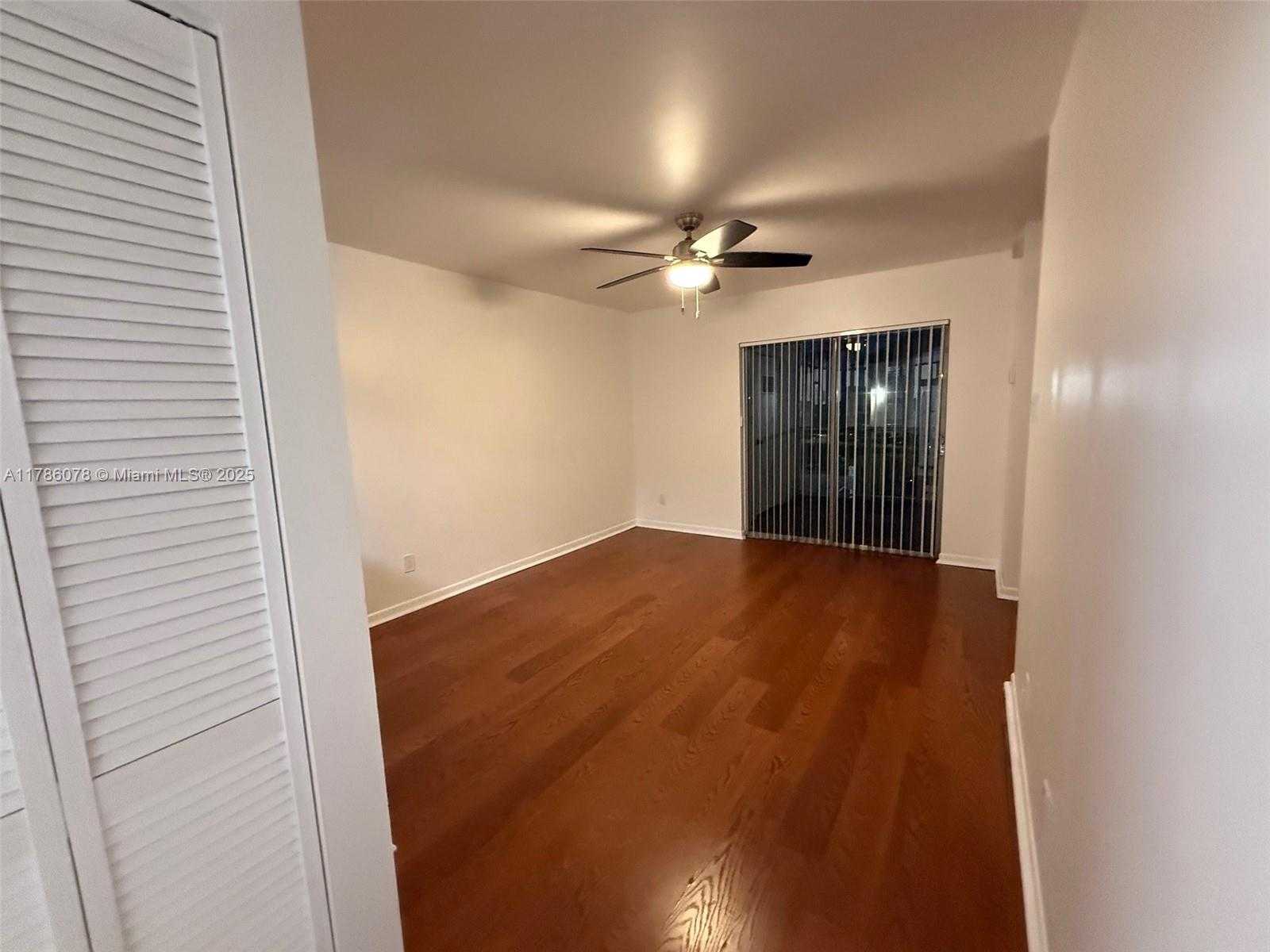 Small Image of 15290 SOUTH WEST 106TH LN #323, Miami Number 13