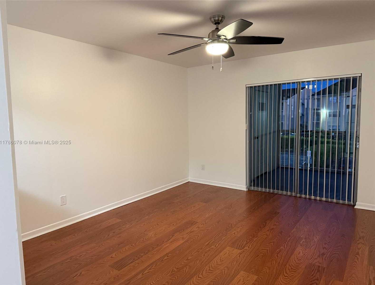 Small Image of 15290 SOUTH WEST 106TH LN #323, Miami Number 7