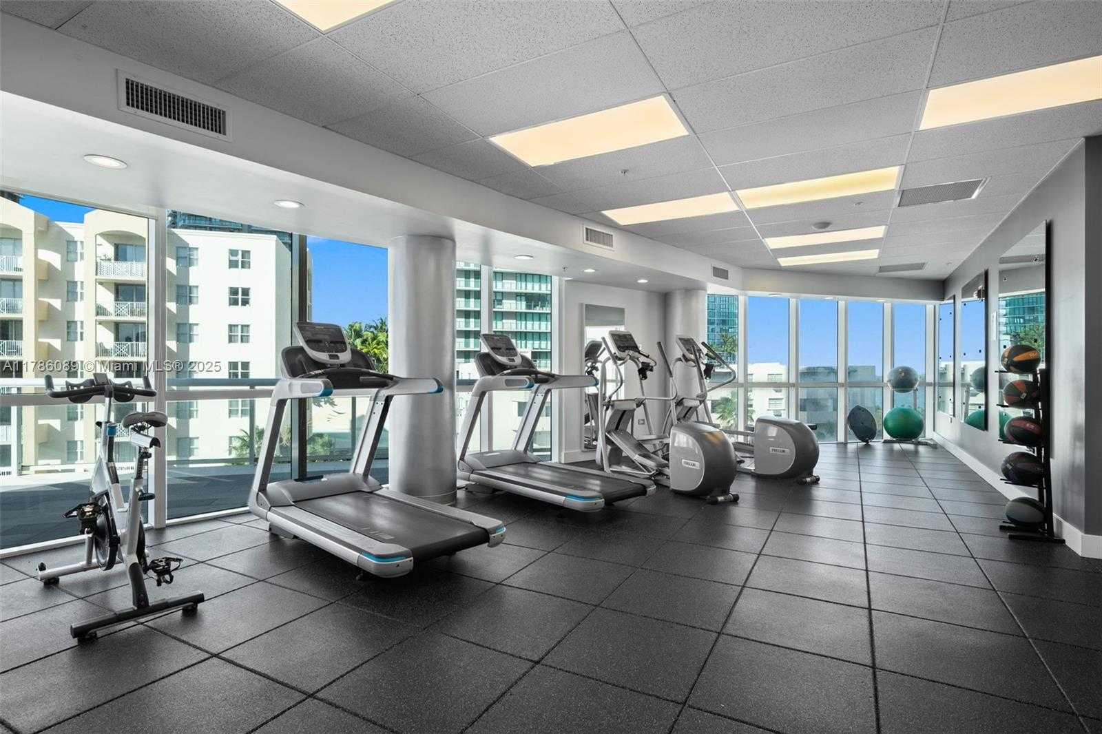 Small Image of 480 NORTH EAST 30TH ST #904, Miami Number 22