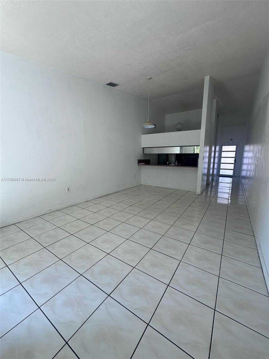 Small Image of 6713 NORTH WEST 188TH TER #22-37, Hialeah Number 12