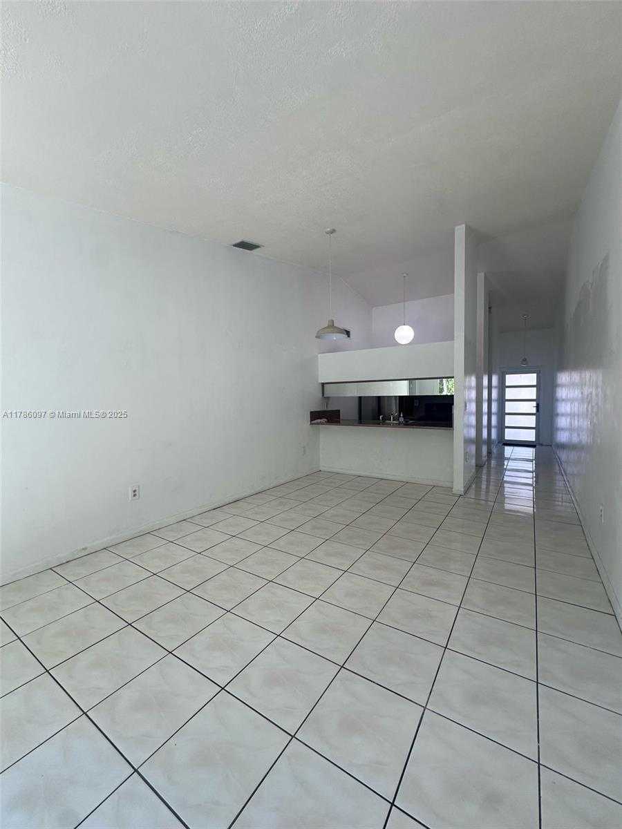 Small Image of 6713 NORTH WEST 188TH TER #22-37, Hialeah Number 13