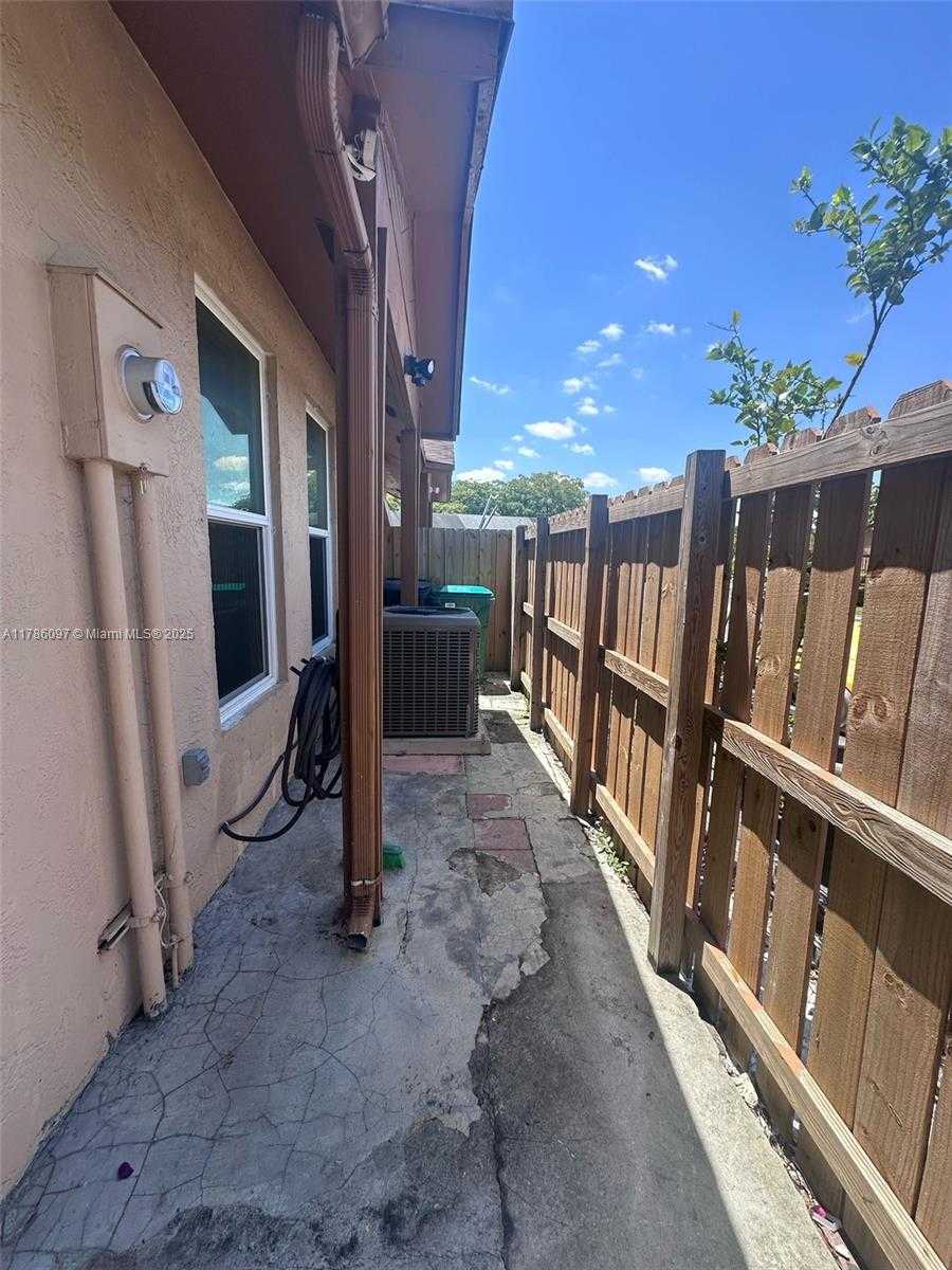 Small Image of 6713 NORTH WEST 188TH TER #22-37, Hialeah Number 2