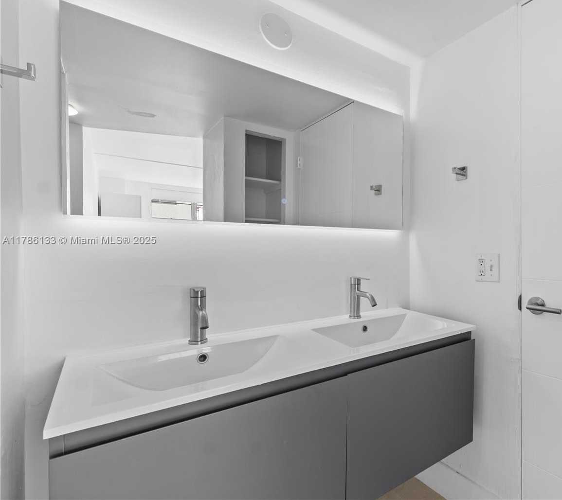 Small Image of 10000 WEST BAY HARBOR DR #504, Bay Harbor Islands Number 21
