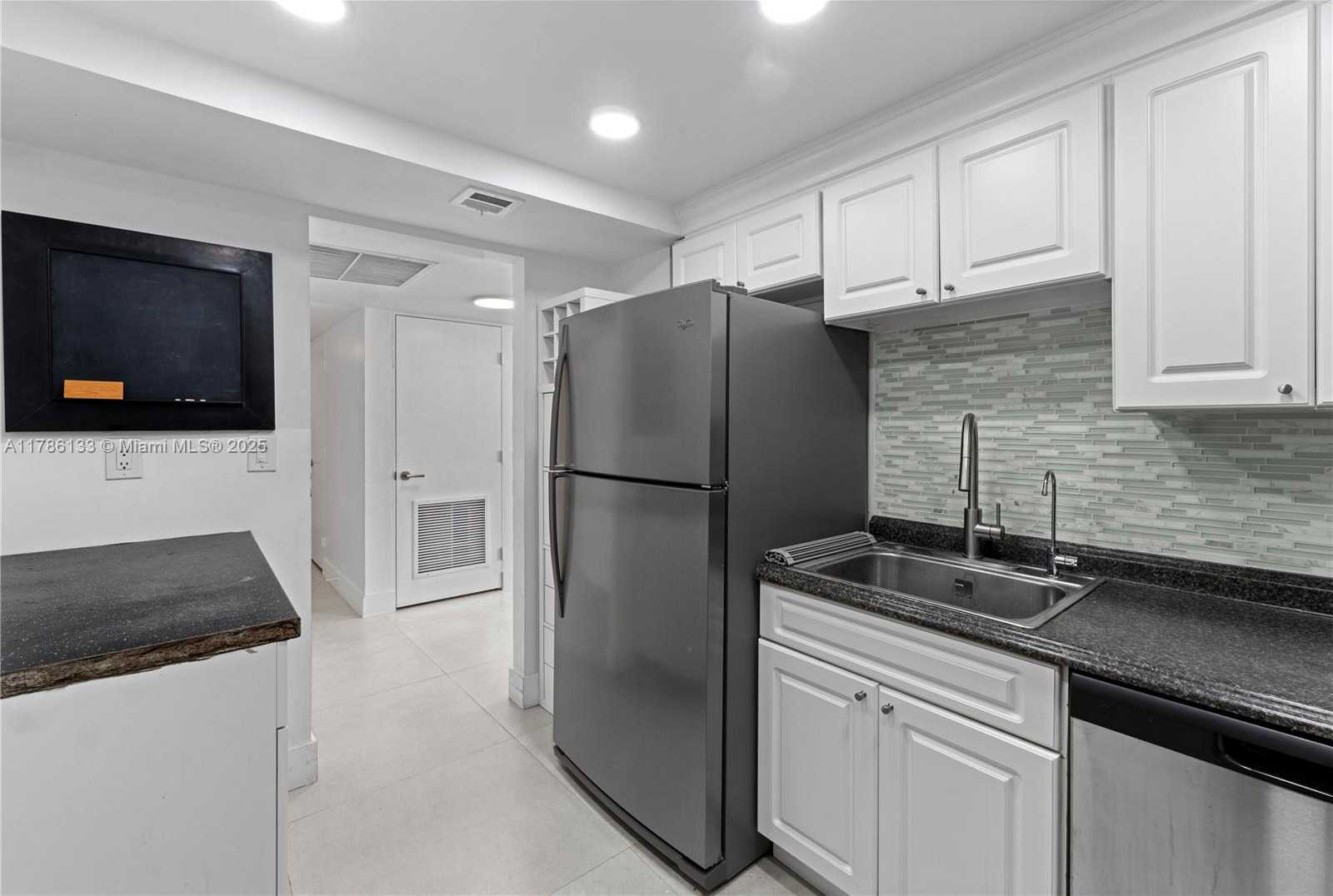 Small Image of 10000 WEST BAY HARBOR DR #504, Bay Harbor Islands Number 39