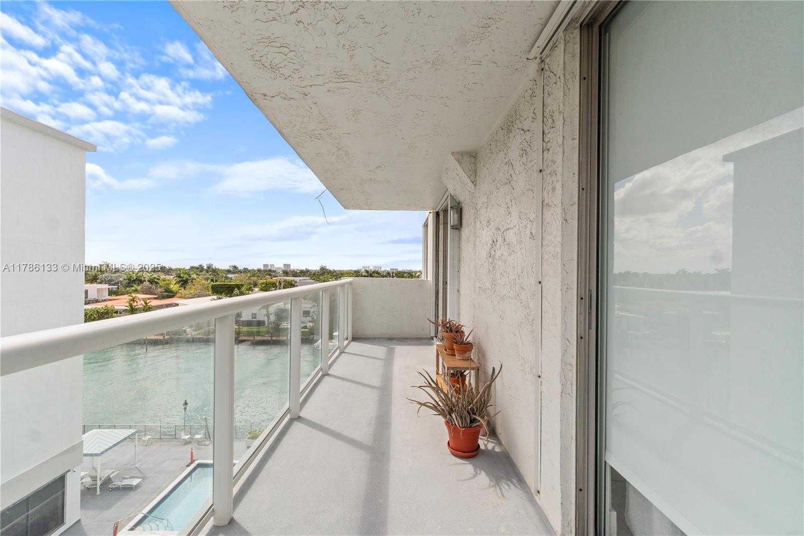 Small Image of 10000 WEST BAY HARBOR DR #504, Bay Harbor Islands Number 42