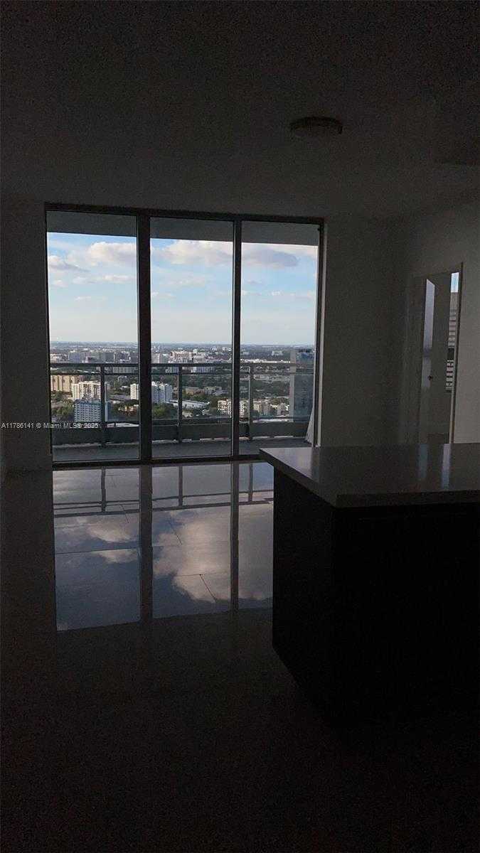 Small Image of 90 SOUTH WEST 3RD ST #3907, Miami Number 28