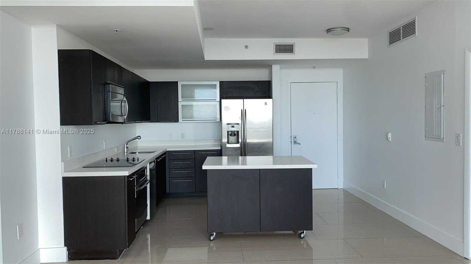 Small Image of 90 SOUTH WEST 3RD ST #3907, Miami Number 3