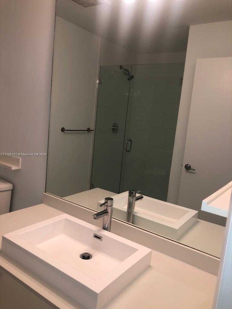 Small Image of 151 SOUTH EAST 1 ST #2504, Miami Number 20