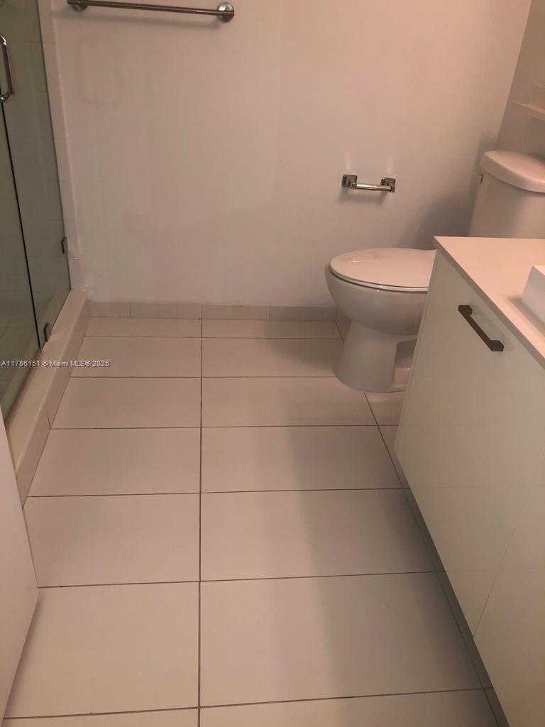 Small Image of 151 SOUTH EAST 1 ST #2504, Miami Number 23