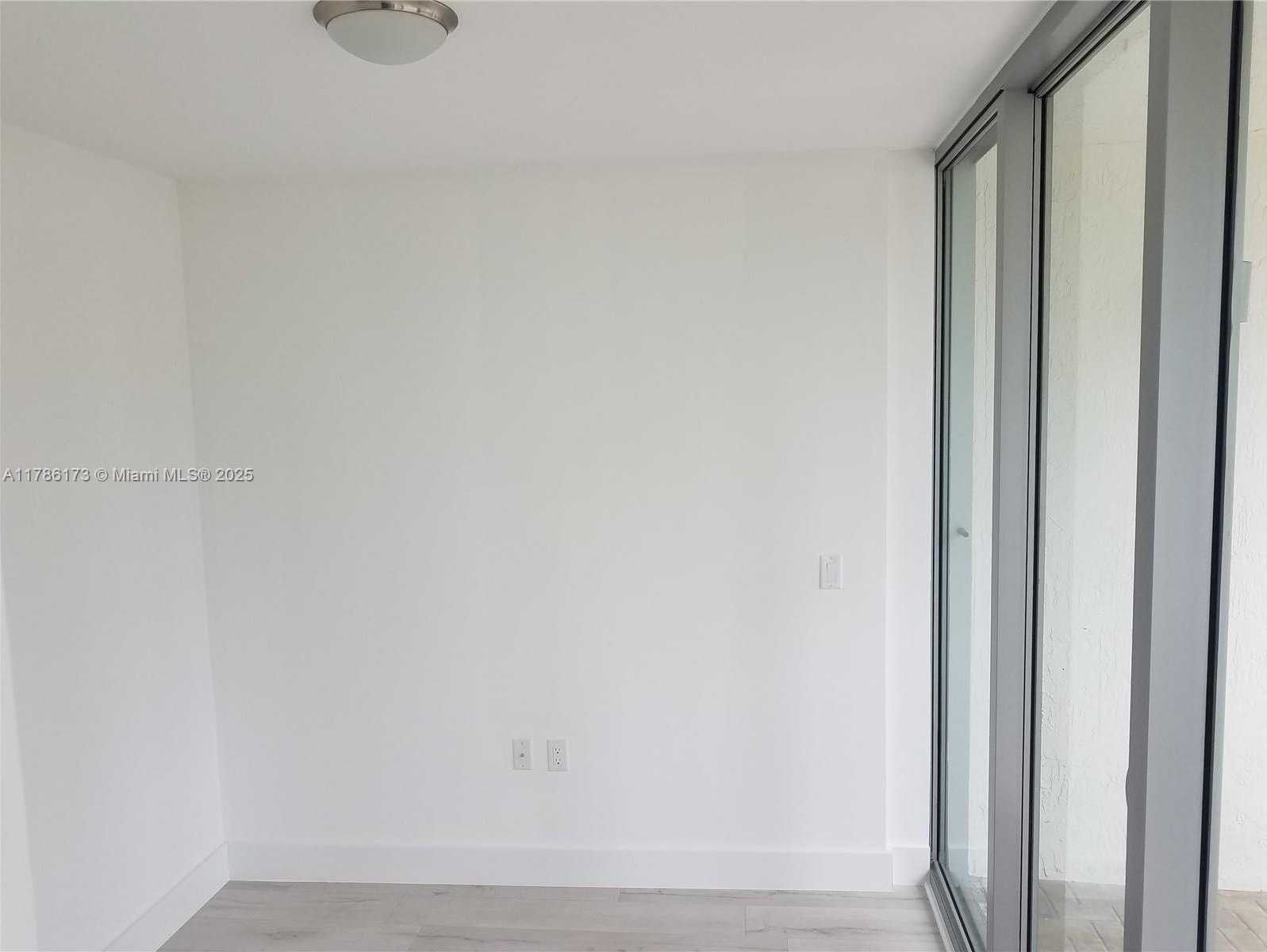 Small Image of 6610 INDIAN CREEK DR #104, Miami Beach Number 11