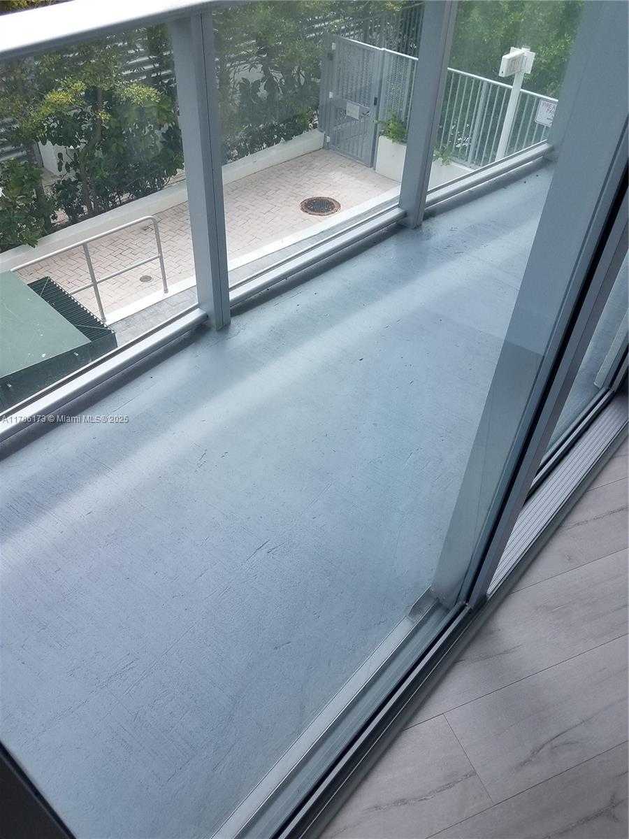 Small Image of 6610 INDIAN CREEK DR #104, Miami Beach Number 20