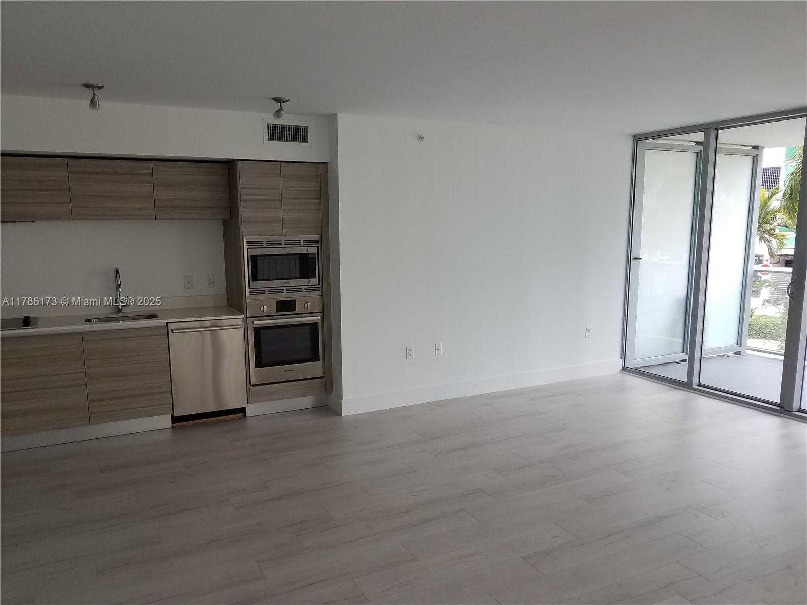 Small Image of 6610 INDIAN CREEK DR #104, Miami Beach Number 22
