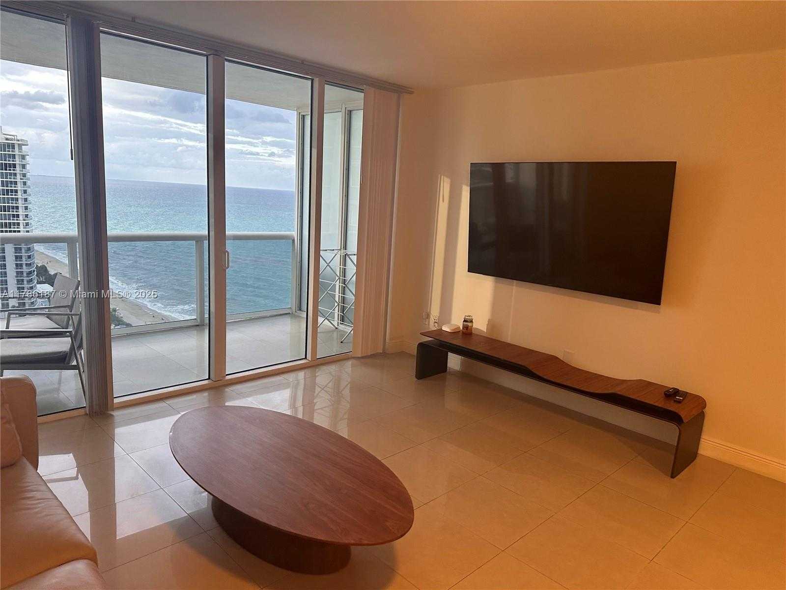 Small Image of 1830 SOUTH OCEAN DR #2309, Hallandale Beach Number 12