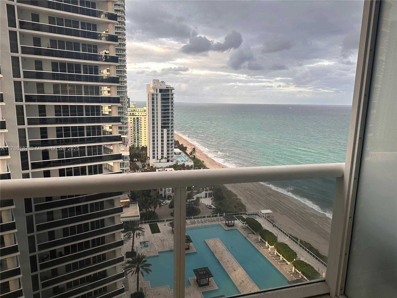 Small Image of 1830 SOUTH OCEAN DR #2309, Hallandale Beach Number 20