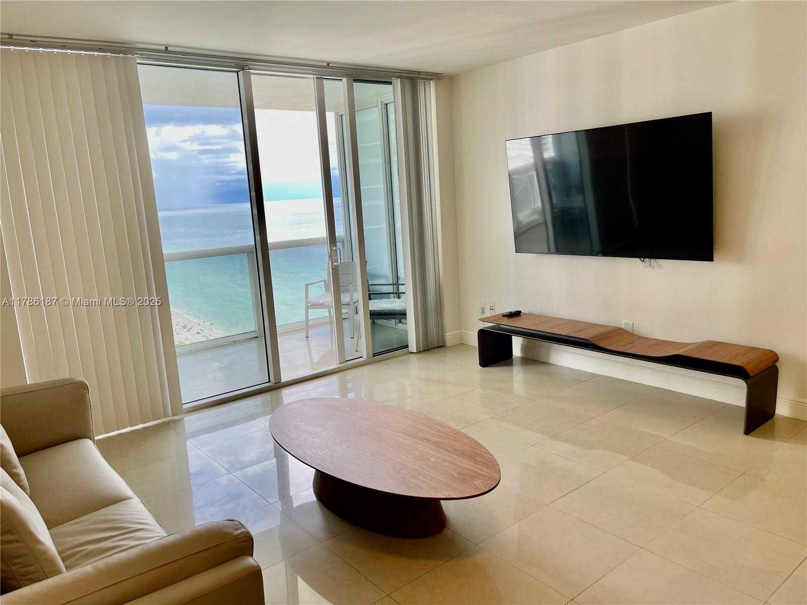 Small Image of 1830 SOUTH OCEAN DR #2309, Hallandale Beach Number 3