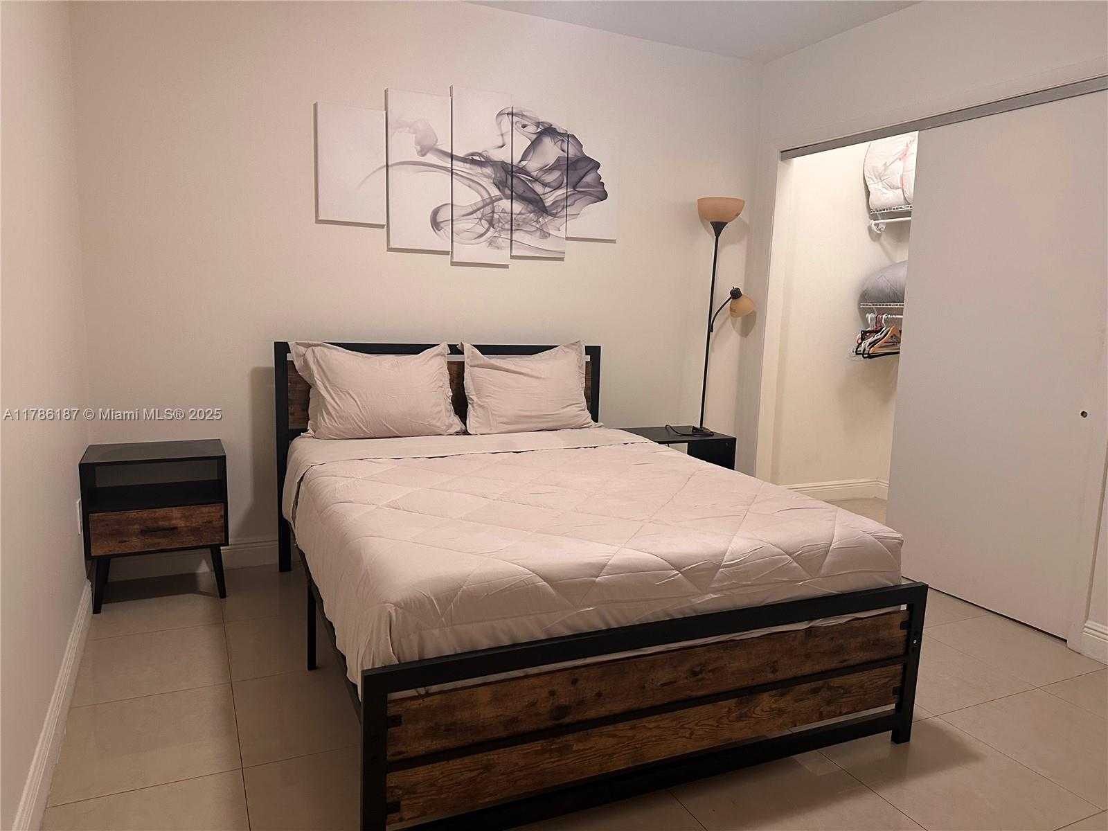 Small Image of 1830 SOUTH OCEAN DR #2309, Hallandale Beach Number 7