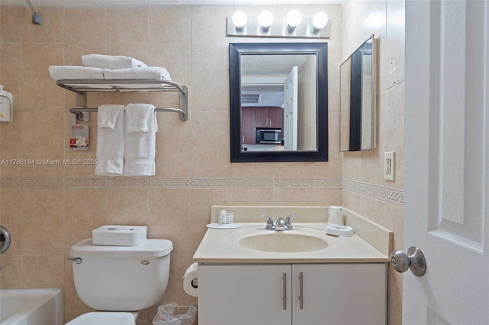 Small Image of 19201 COLLINS AVE #1034, Sunny Isles Beach Number 24