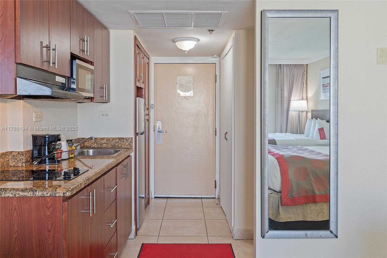 Small Image of 19201 COLLINS AVE #1034, Sunny Isles Beach Number 8