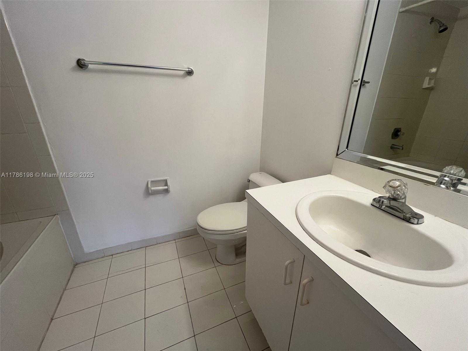 Small Image of 7844, Miami Number 11