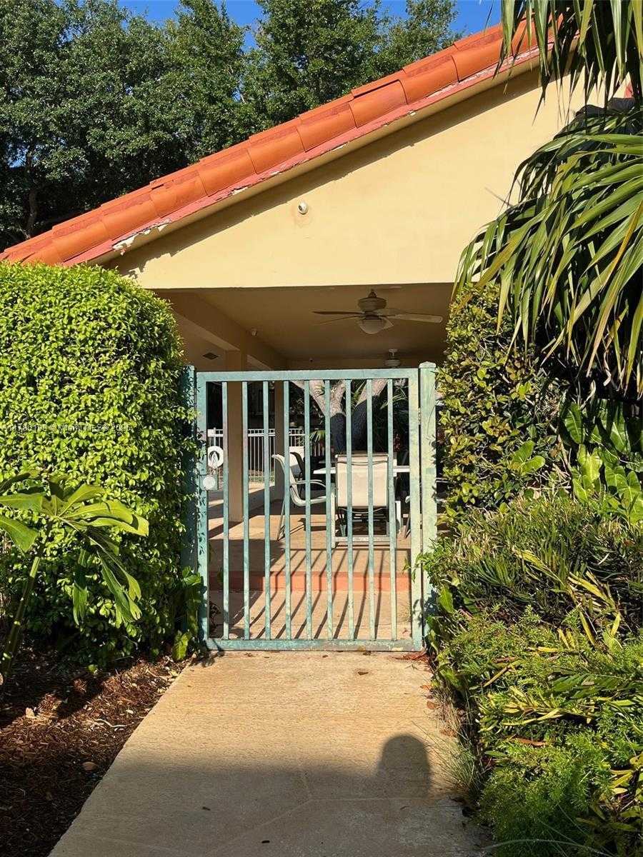 Small Image of 7844, Miami Number 19