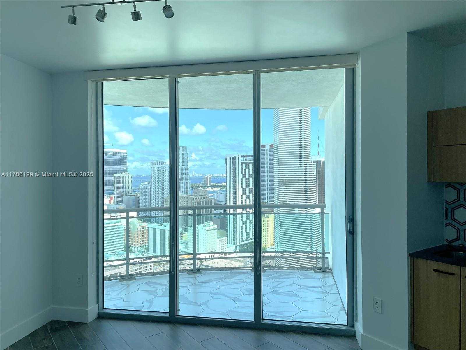 Small Image of 350 SOUTH MIAMI AVE #3713, Miami Number 11