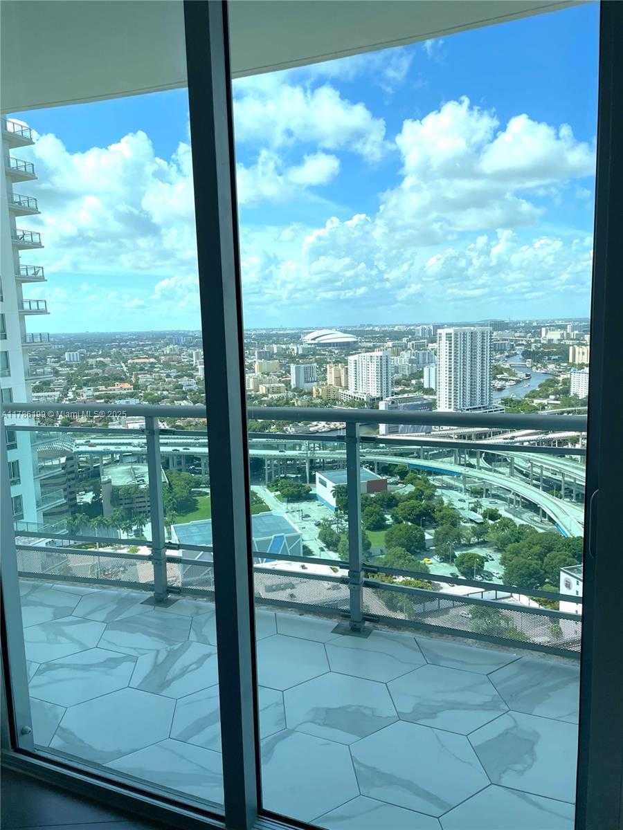 Small Image of 350 SOUTH MIAMI AVE #3713, Miami Number 14