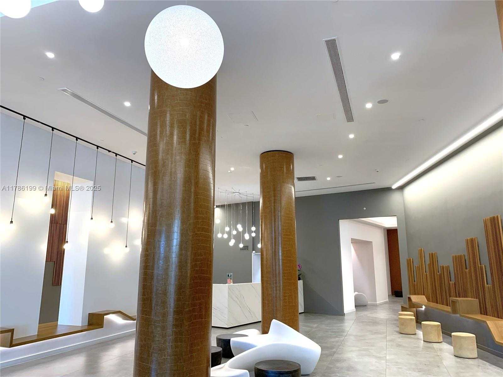 Small Image of 350 SOUTH MIAMI AVE #3713, Miami Number 23