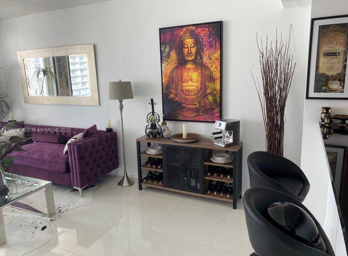 Small Image of 244 BISCAYNE BLVD #3004, Miami Number 30