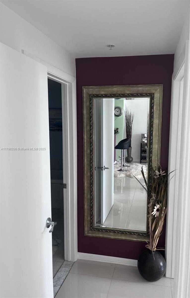 Small Image of 244 BISCAYNE BLVD #3004, Miami Number 33
