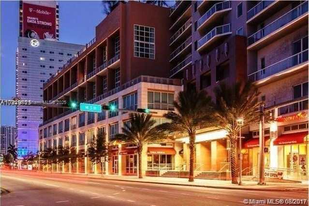 Small Image of 244 BISCAYNE BLVD #3004, Miami Number 7