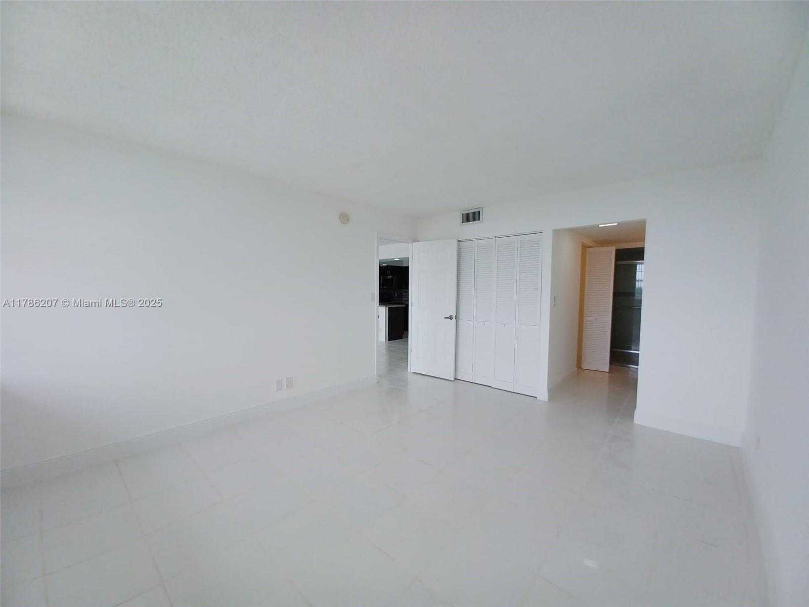 Small Image of 16740 NORTH EAST 9TH AVE #805, North Miami Beach Number 11