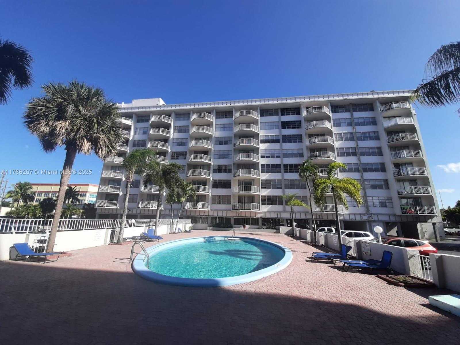 Small Image of 16740 NORTH EAST 9TH AVE #805, North Miami Beach Number 17