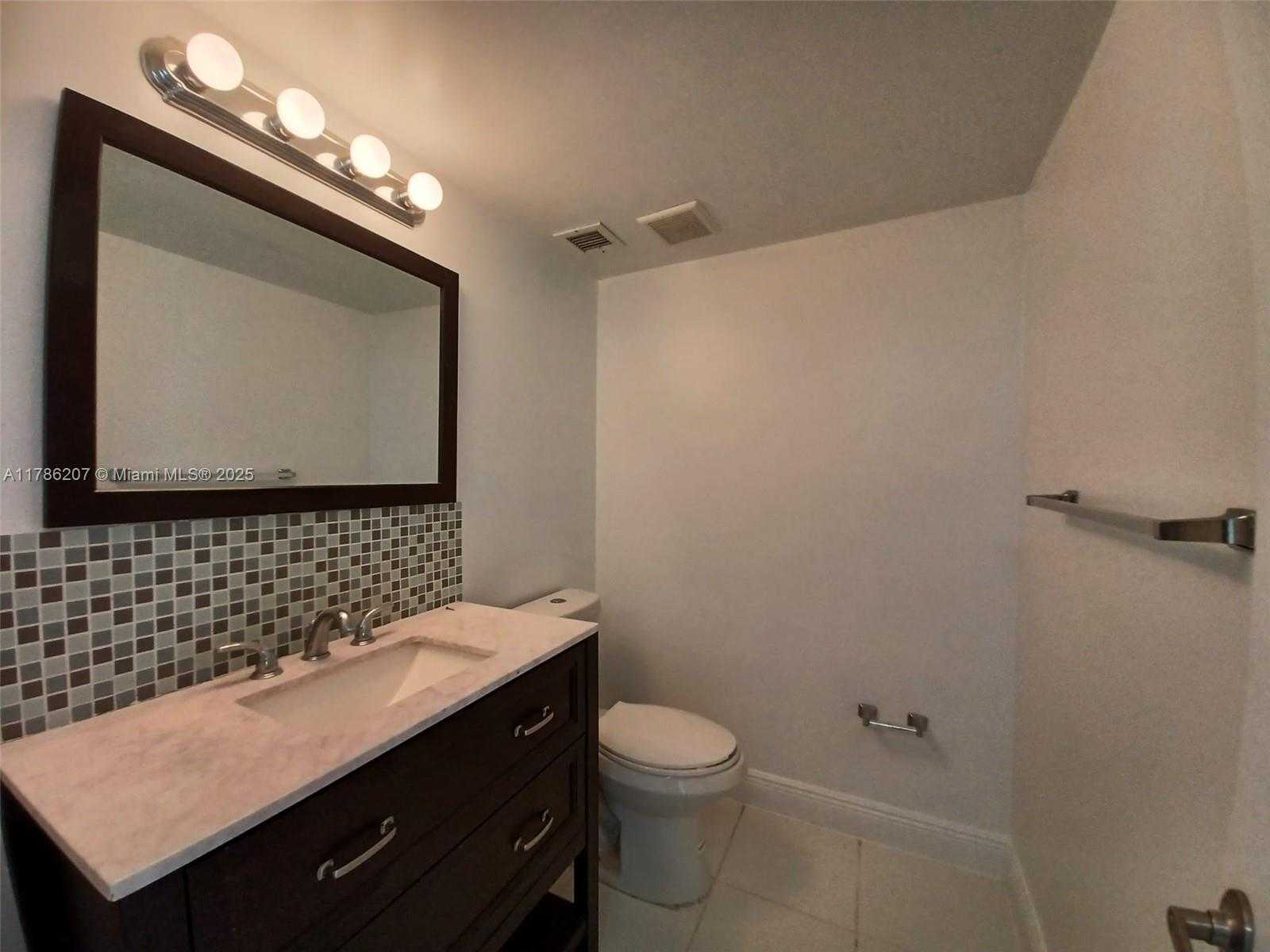 Small Image of 16740 NORTH EAST 9TH AVE #805, North Miami Beach Number 6