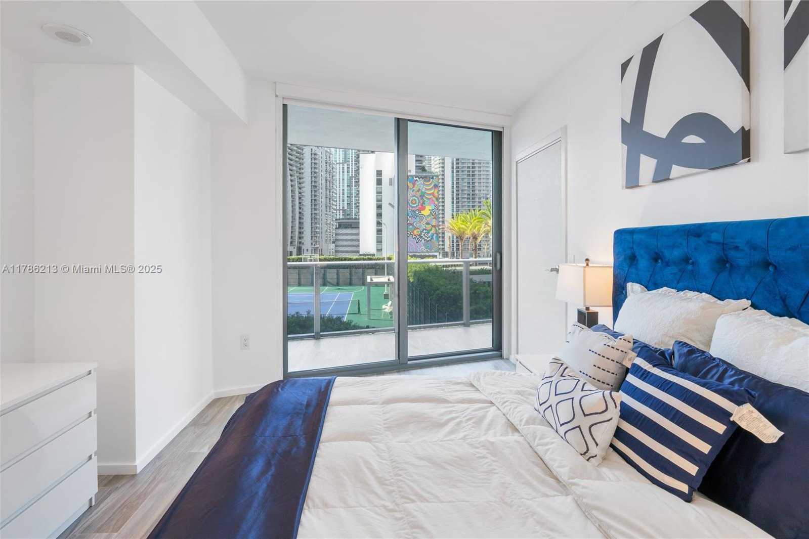 Small Image of 801 SOUTH MIAMI AVE #1002, Miami Number 20
