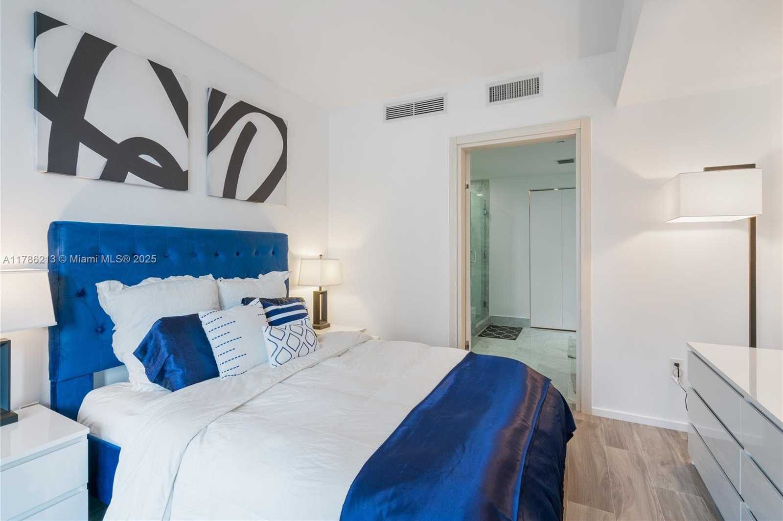 Small Image of 801 SOUTH MIAMI AVE #1002, Miami Number 21