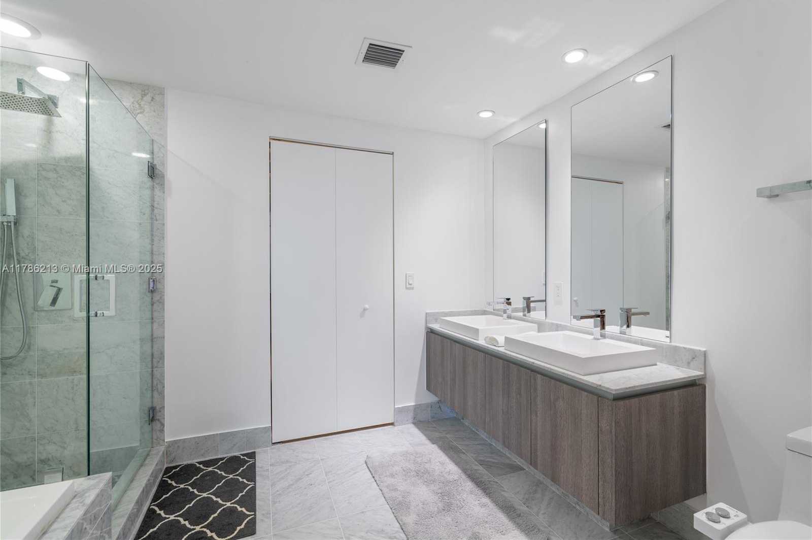 Small Image of 801 SOUTH MIAMI AVE #1002, Miami Number 22