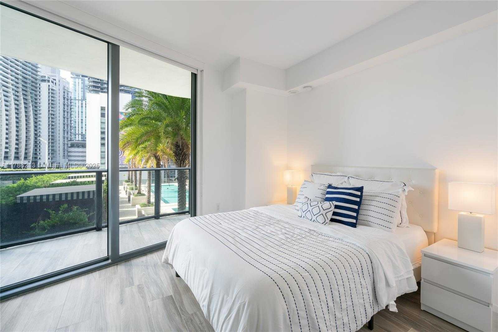 Small Image of 801 SOUTH MIAMI AVE #1002, Miami Number 34