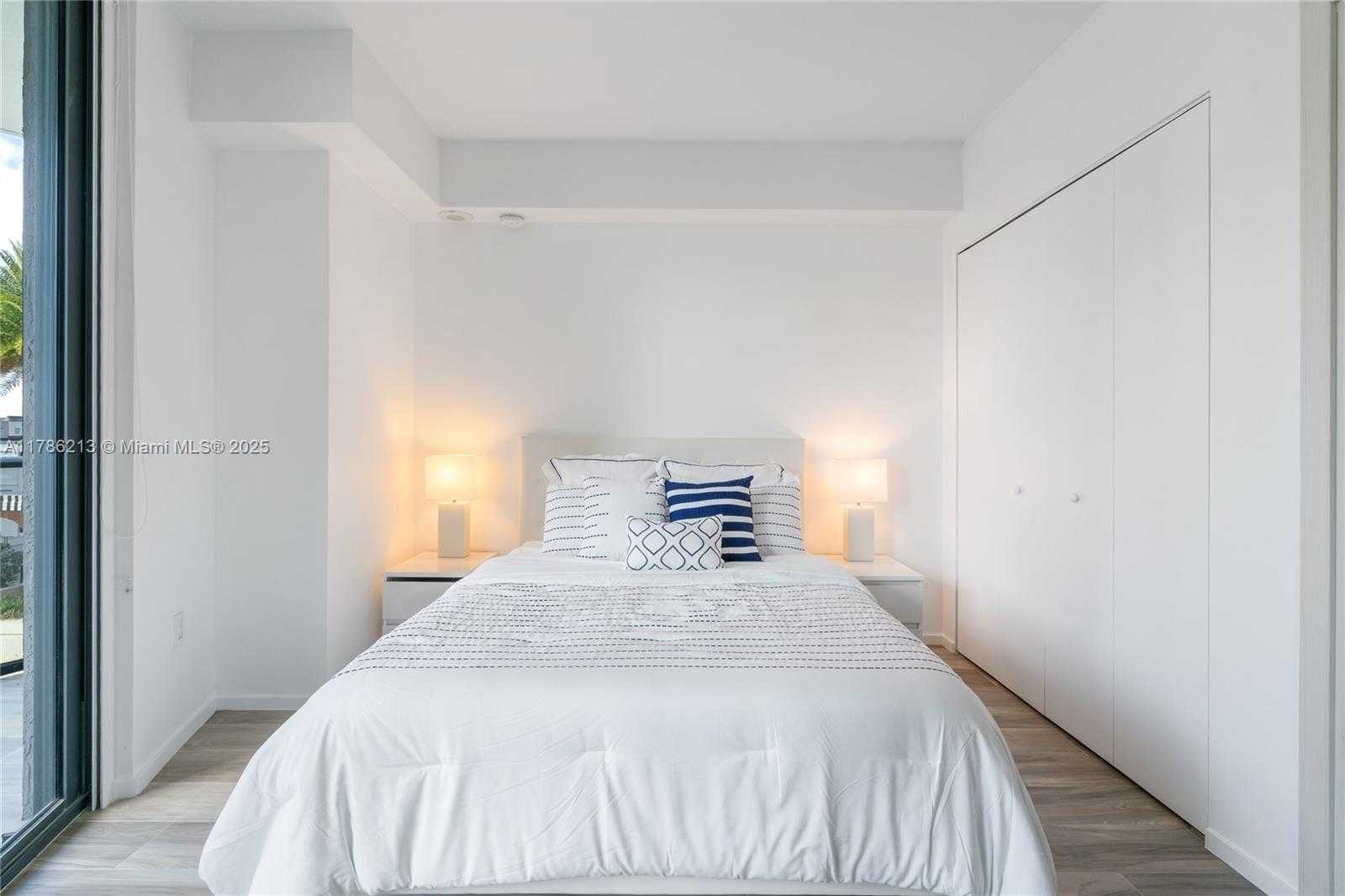 Small Image of 801 SOUTH MIAMI AVE #1002, Miami Number 35