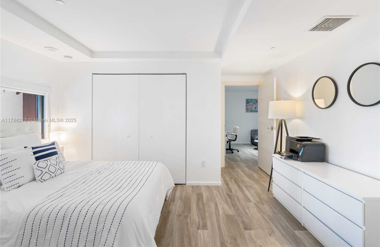 Small Image of 801 SOUTH MIAMI AVE #1002, Miami Number 43