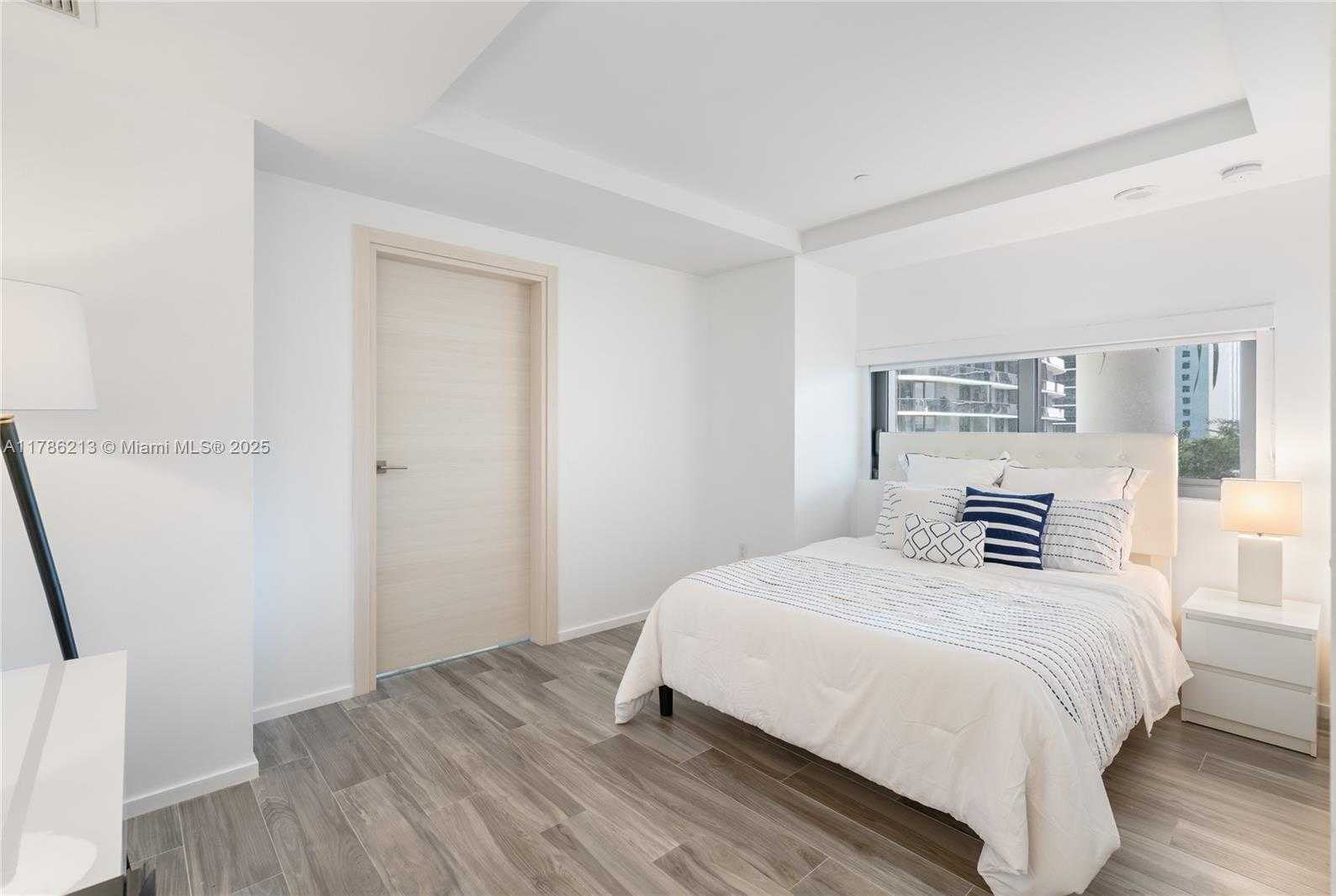 Small Image of 801 SOUTH MIAMI AVE #1002, Miami Number 48