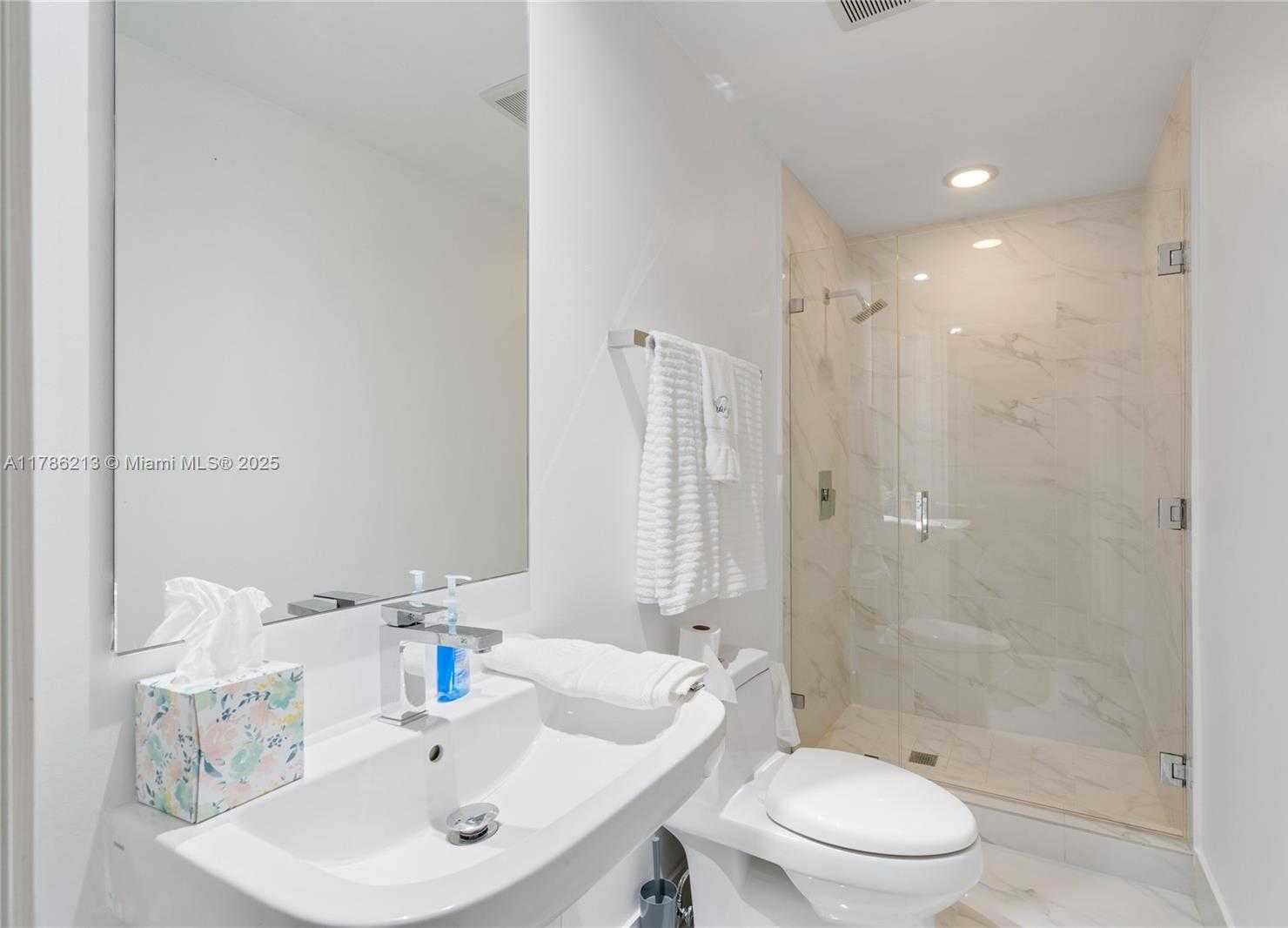 Small Image of 801 SOUTH MIAMI AVE #1002, Miami Number 51