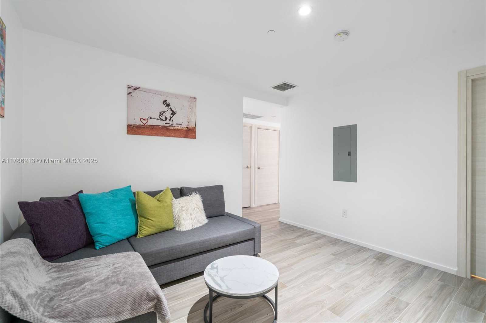Small Image of 801 SOUTH MIAMI AVE #1002, Miami Number 52