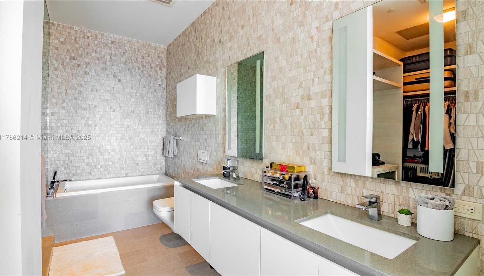 Small Image of 88 SOUTH WEST 7TH ST #4008, Miami Number 11