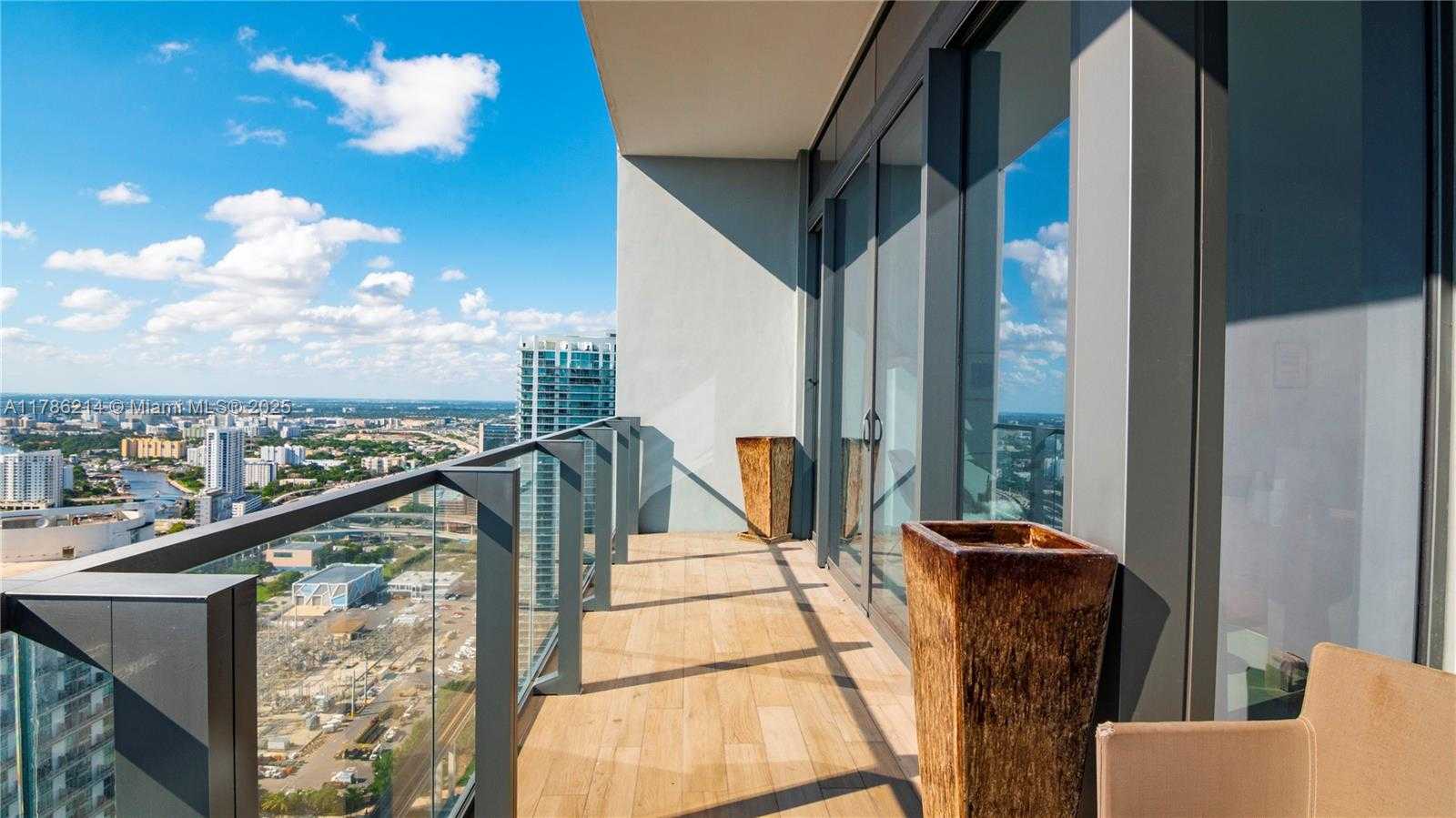 Small Image of 88 SOUTH WEST 7TH ST #4008, Miami Number 15