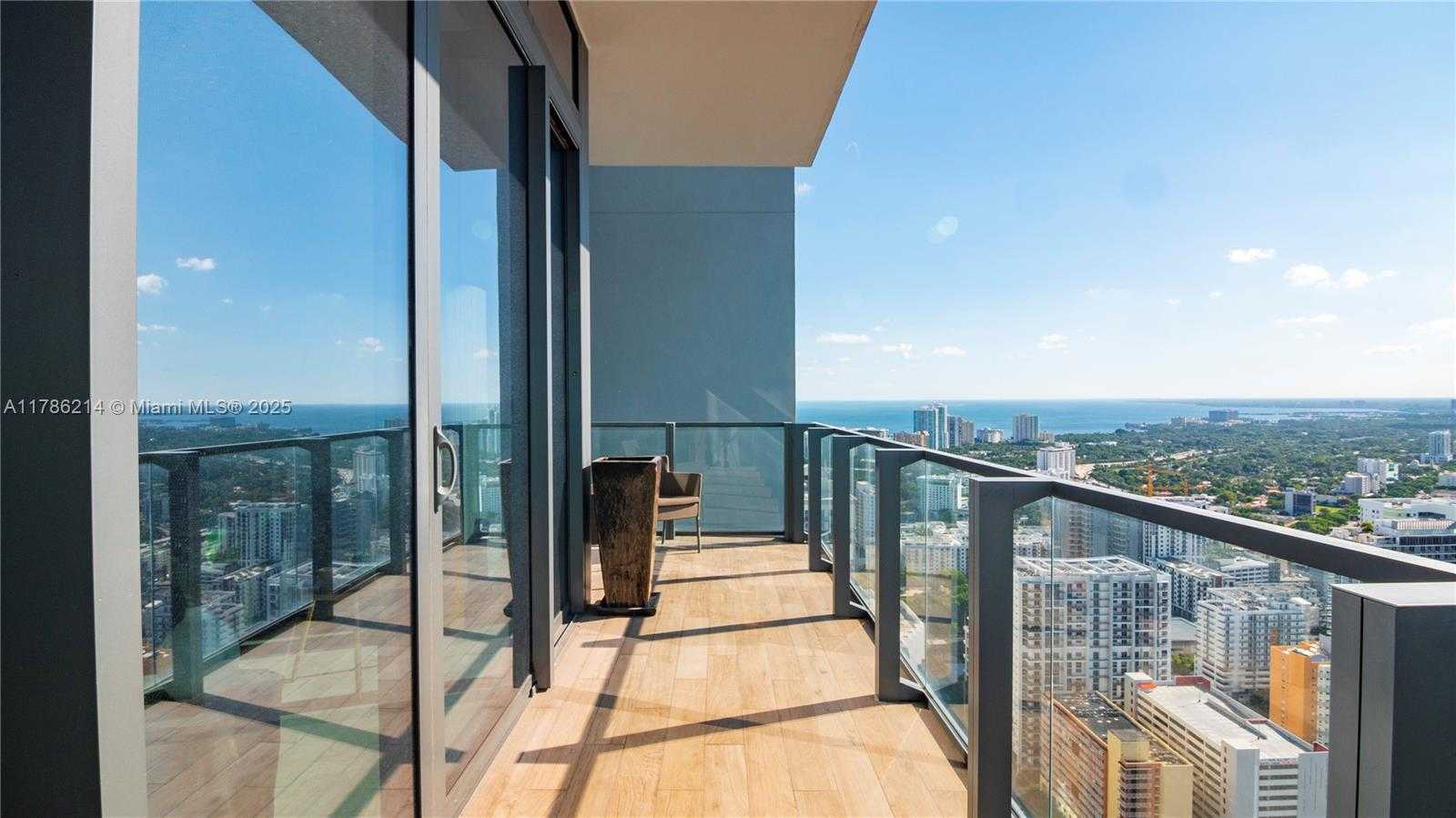 Small Image of 88 SOUTH WEST 7TH ST #4008, Miami Number 16