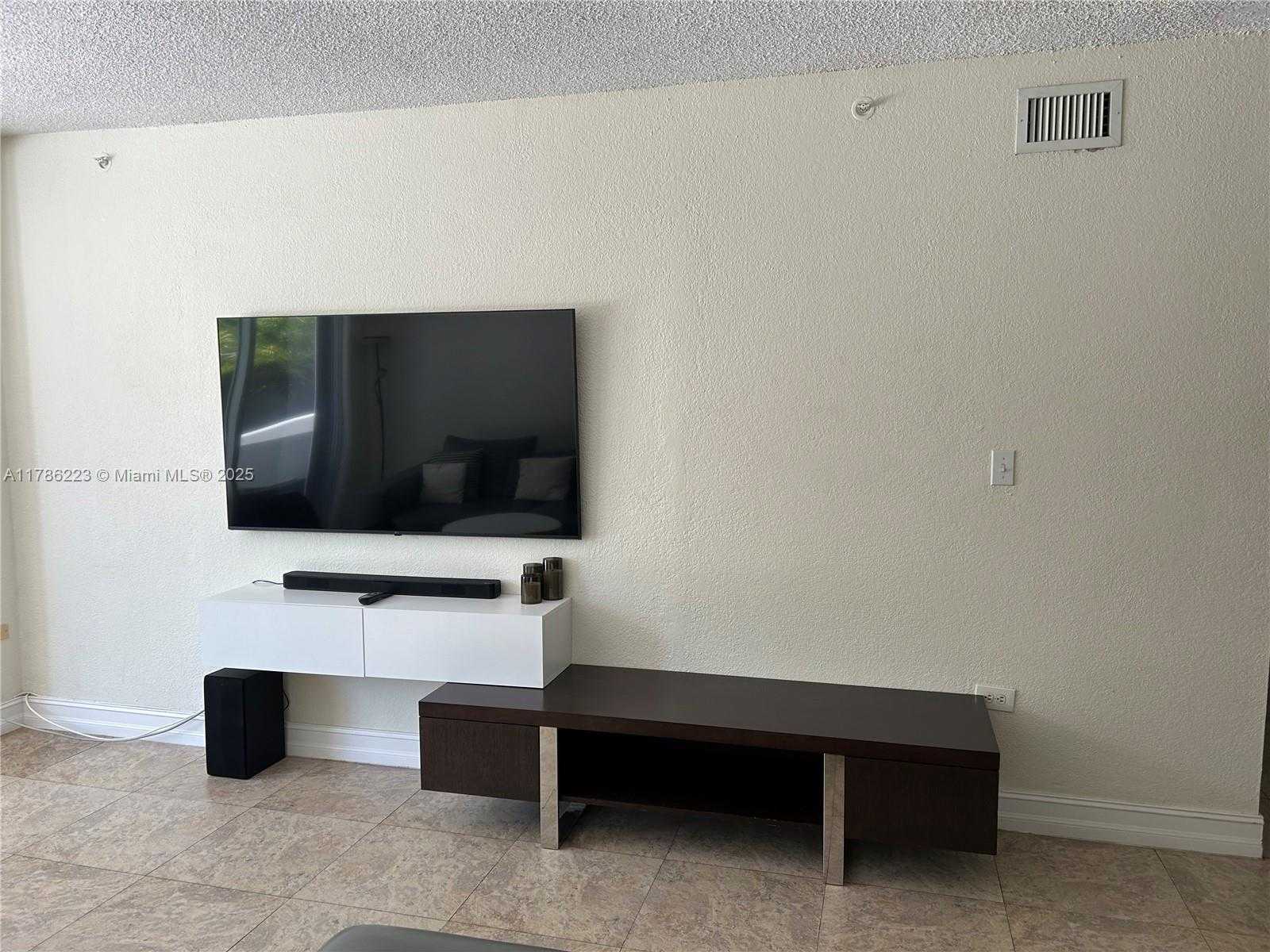 Small Image of 1500 BAY RD #116S, Miami Beach Number 8