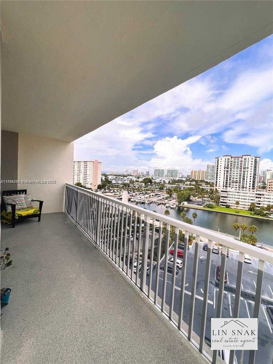 Small Image of 300 BAYVIEW DR #915, Sunny Isles Beach Number 6
